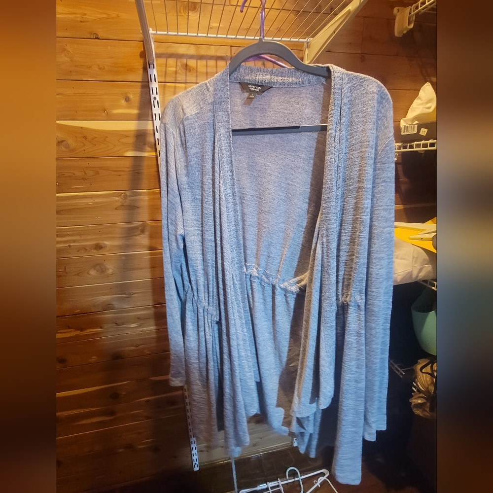 Vera Wang Cardigan Size Large